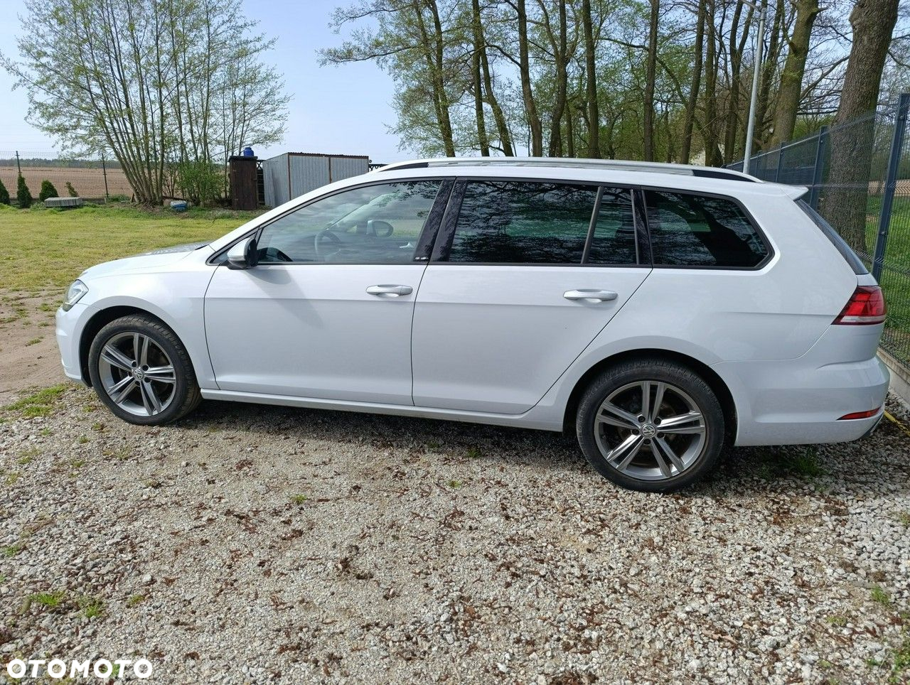 Volkswagen Golf - 11