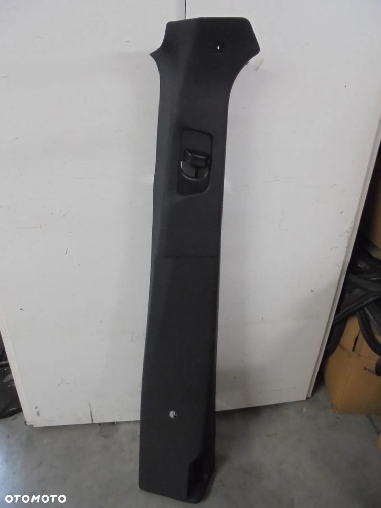 MERCEDES SPRINTER PRAWA TAPICERKA OSŁONA POSZYCIE SŁUPKA A9076903600 - 1