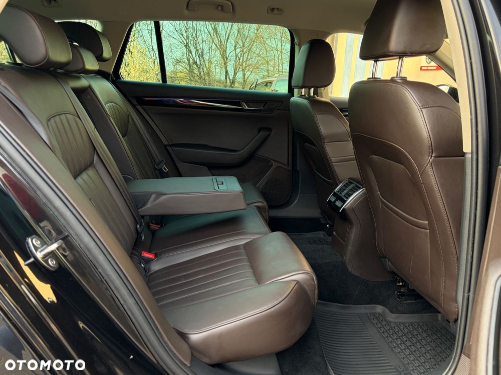 Skoda Superb 2.0 TSI 4x4 DSG L&K - 17