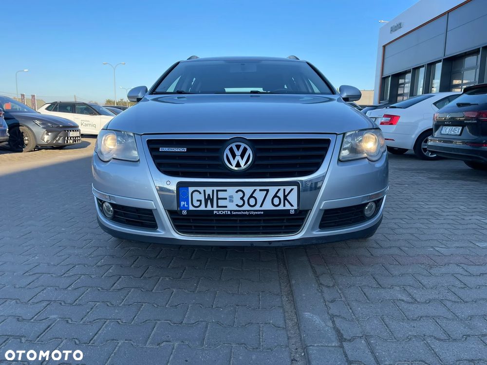 Volkswagen Passat Variant 2.0 TDI DPF BlueMot Comfortline - 8