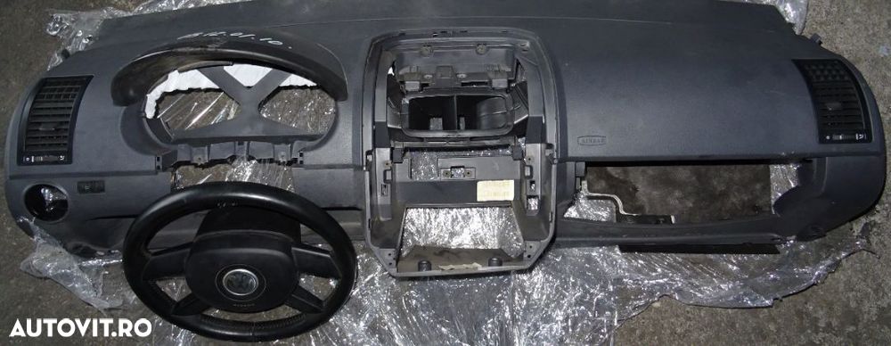 Plansa de bord Volkswagen Polo 2006 cu airbag volan si airbag pasager - 1
