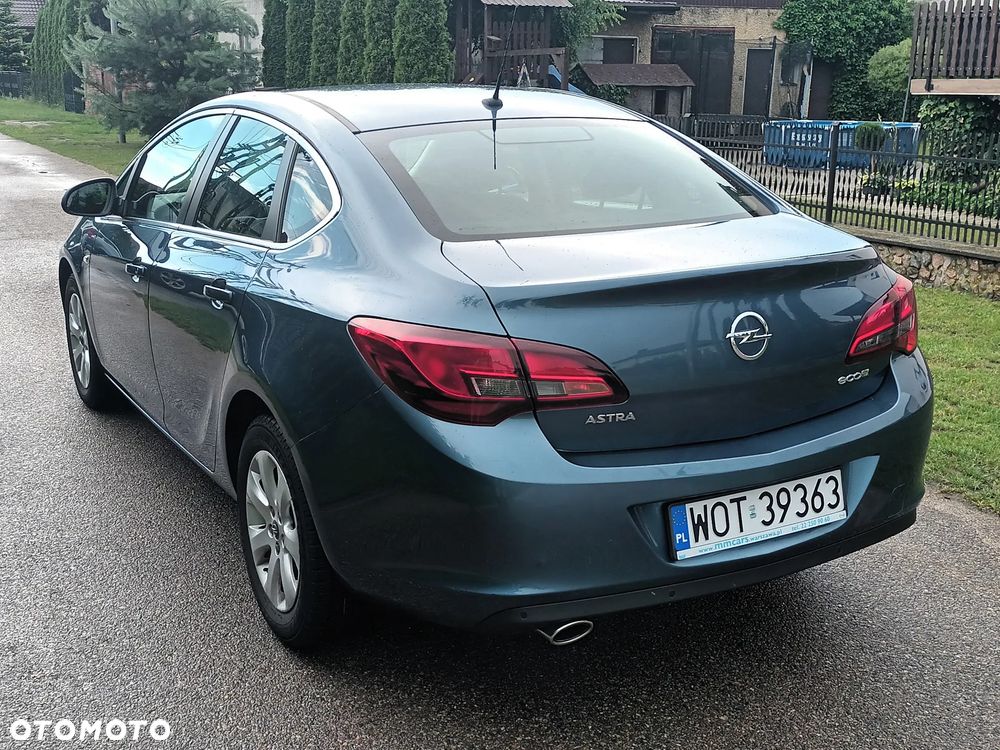 Opel Astra 1.4 T Executive S&S EU6 - 6