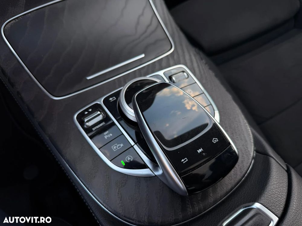 Mercedes-Benz E 220 d 9G-TRONIC AMG Line - 11