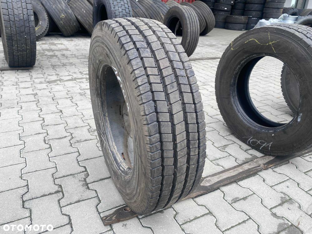 Opona 215/75R17.5 MICHELIN XZE2 Przód 100% Bieżnika - 1