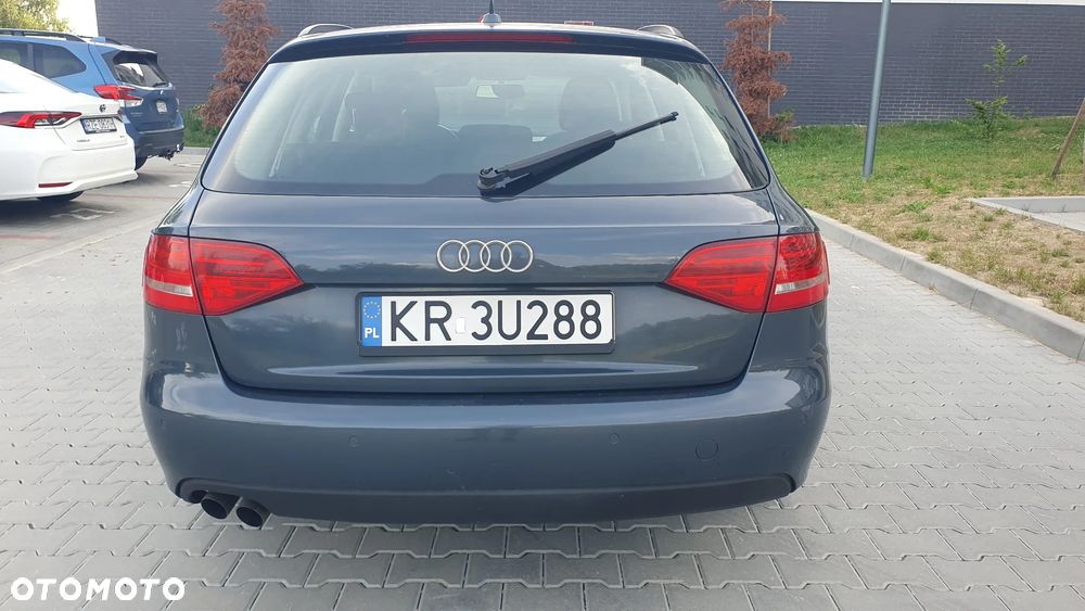 Audi A4 Avant - 10