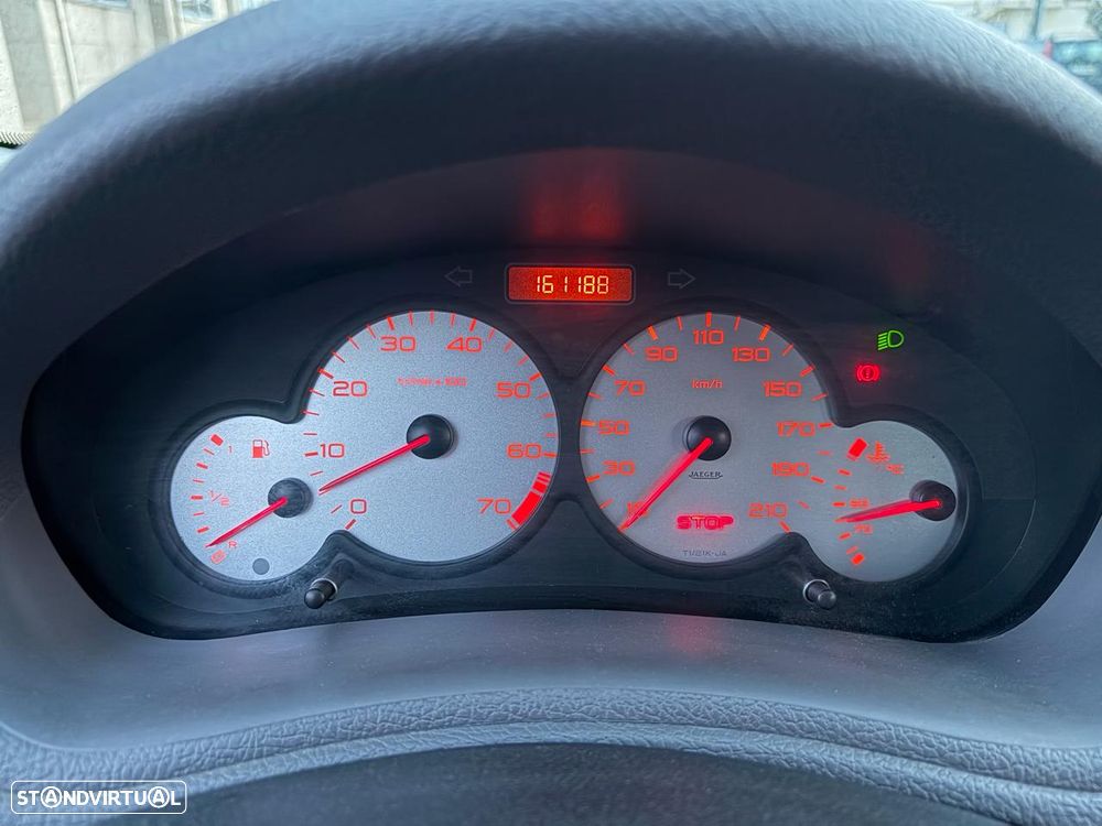 Peugeot 206 1.1 Color Line - 2