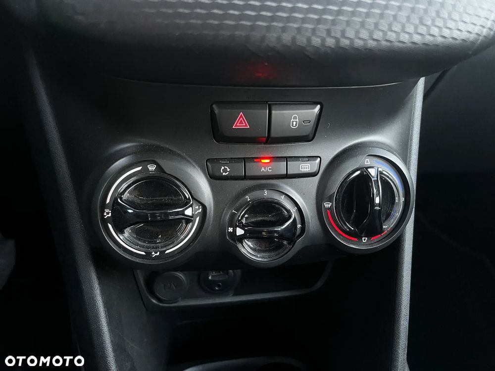 Peugeot 2008 PureTech 82 Allure - 25