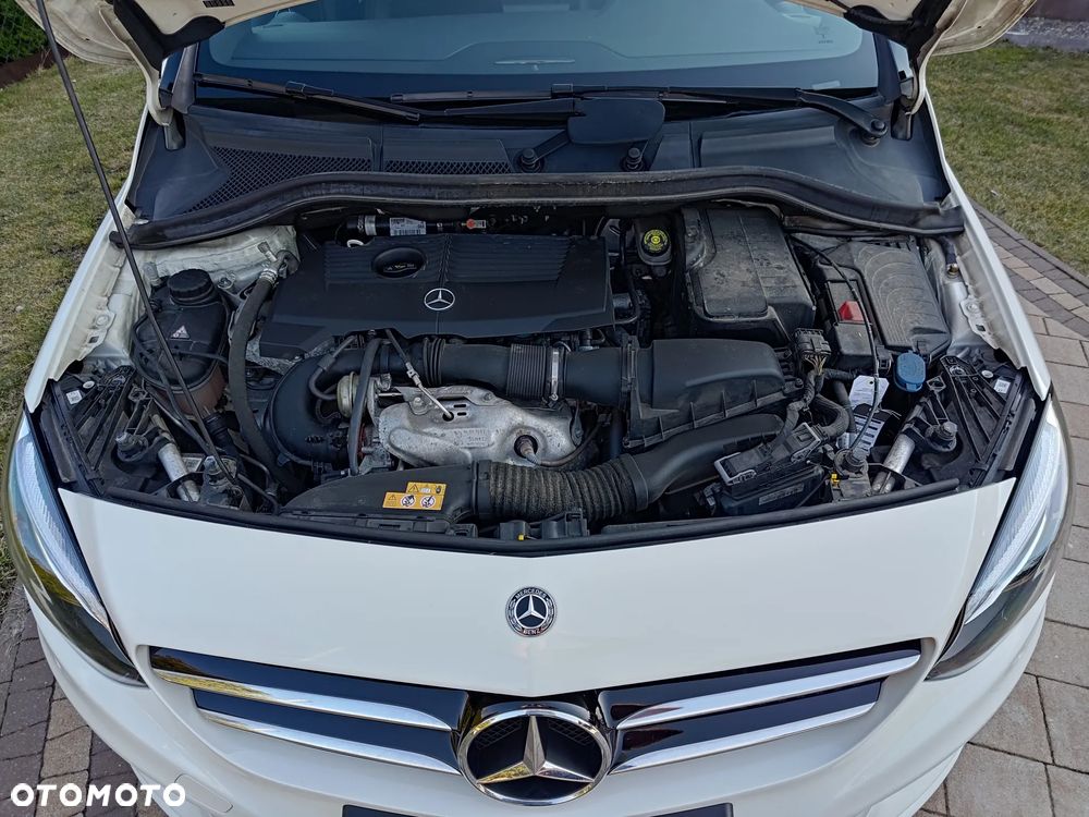 Mercedes-Benz Klasa B 160 7G-DCT AMG Line - 25