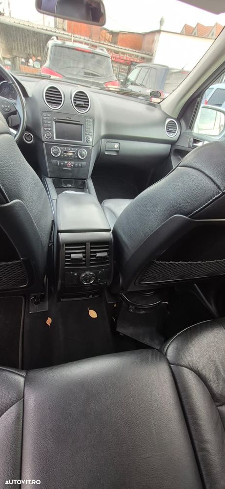 Mercedes-Benz ML - 11