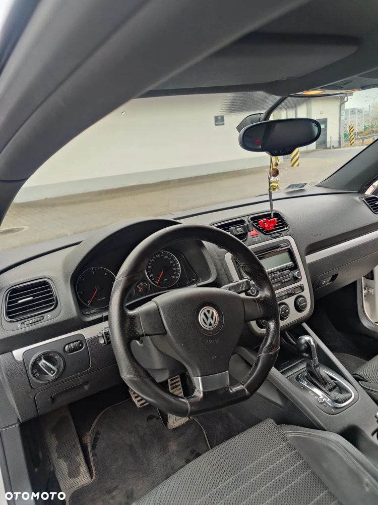 Volkswagen Scirocco 2.0 TDI DSG - 18