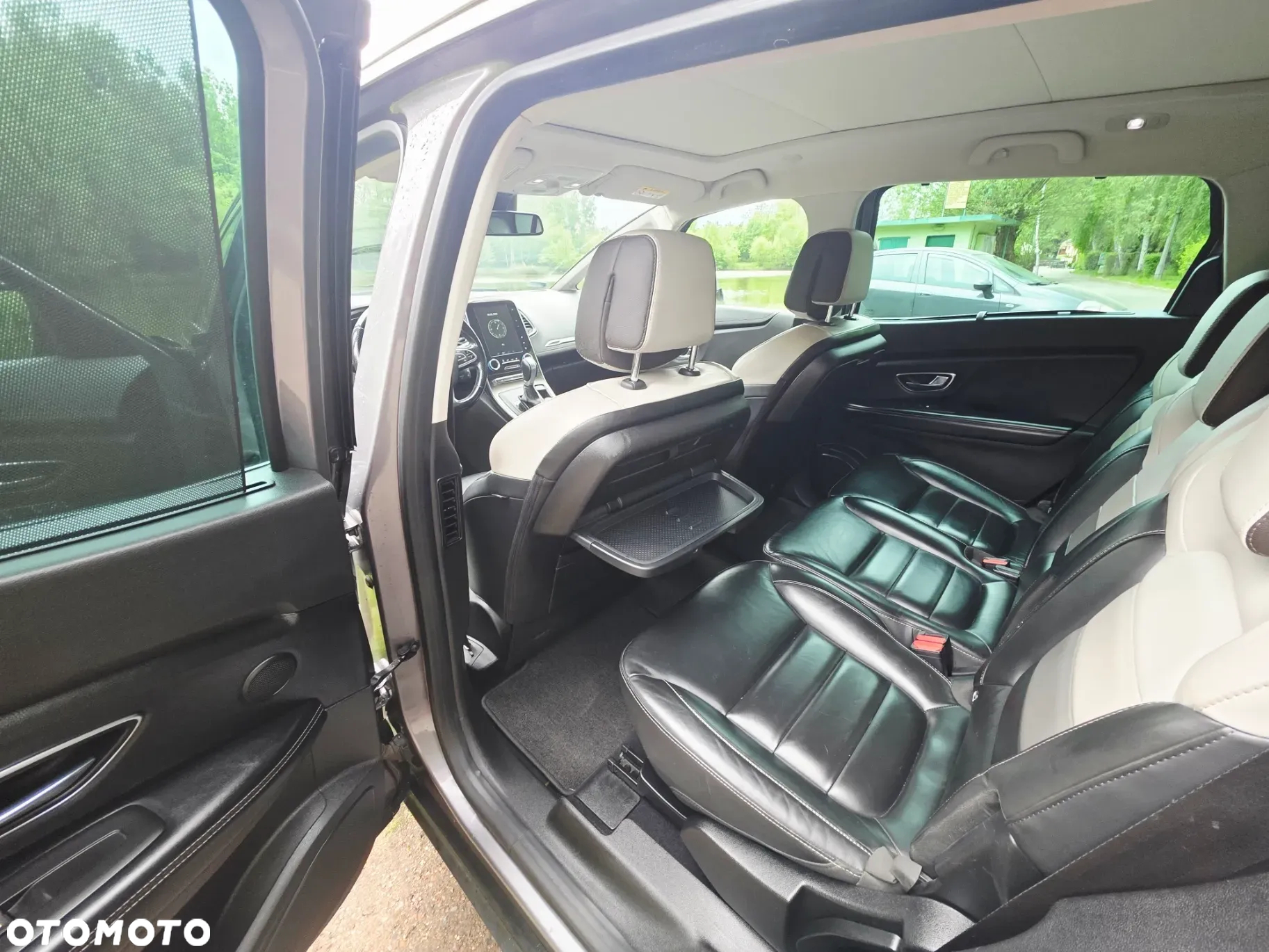 Renault Grand Scenic Gr 1.6 dCi Bose EDC - 12