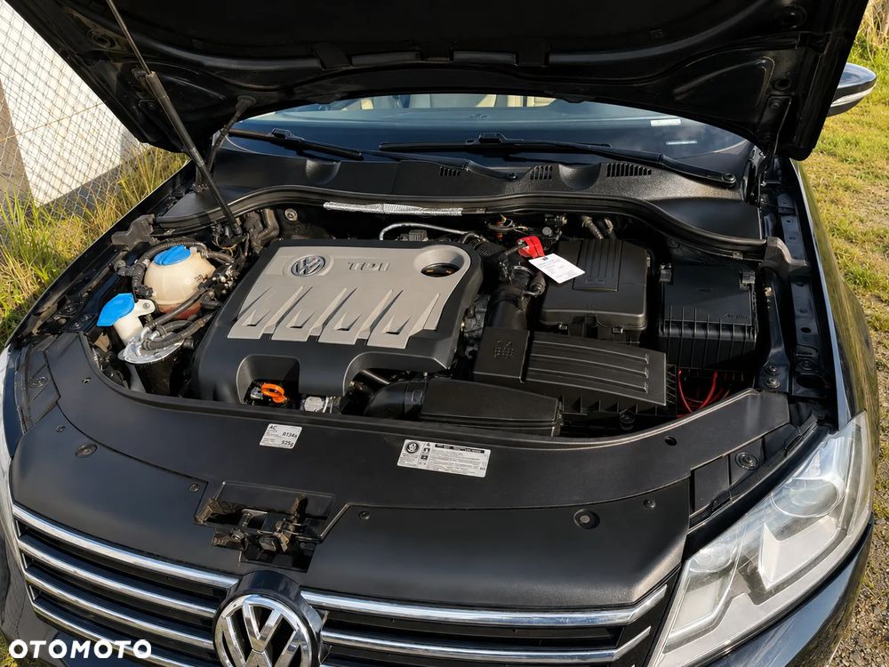 Volkswagen Passat 2.0 TDI Comfortline DSG - 11