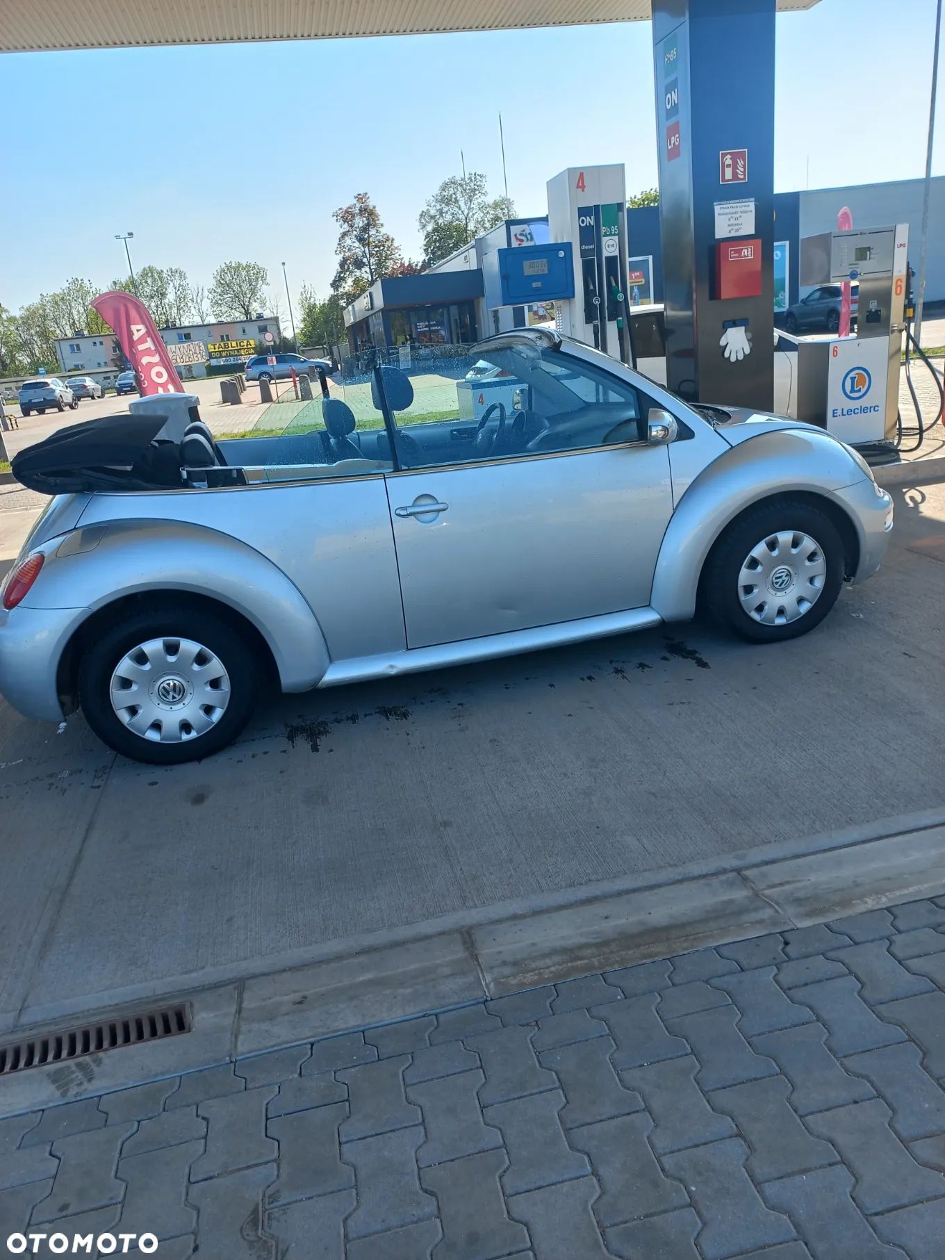 Volkswagen New Beetle 1.6 United - 1