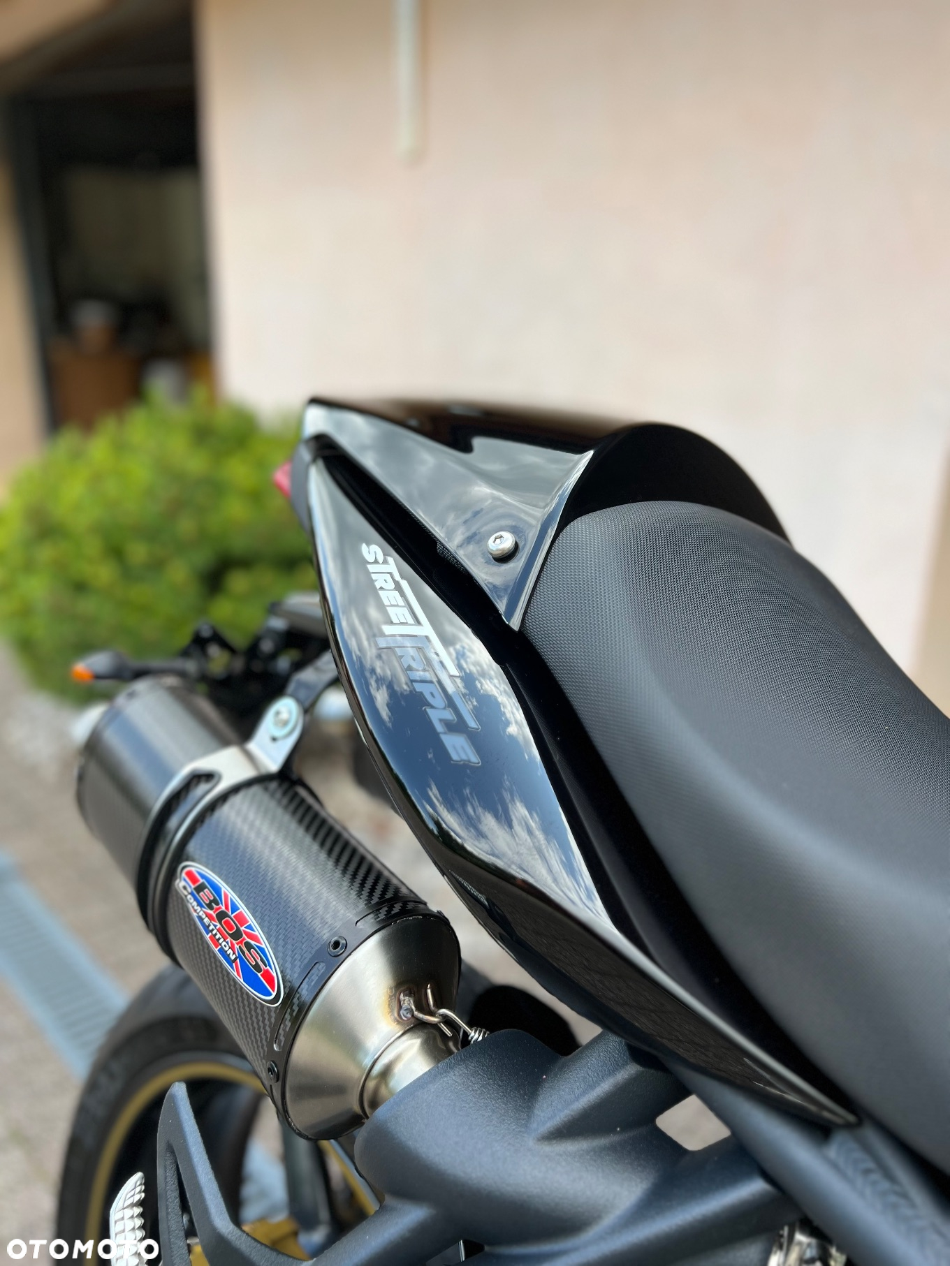 Triumph Street Triple - 16