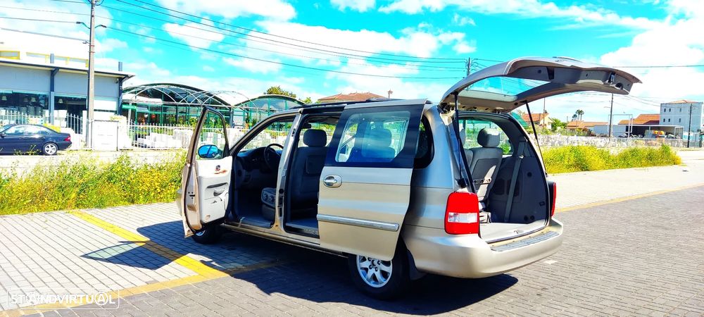 Kia Carnival 2.9 CRDi EX - 9