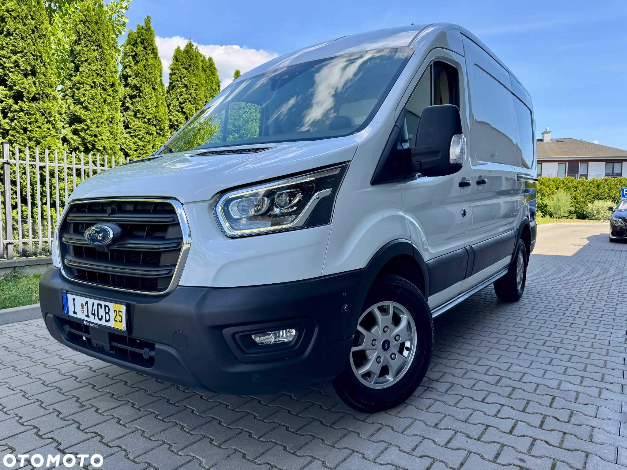 Ford TRANSIT AWD 4X4 podwójne drzwi / drzwi tylne 180 Faktura VAT 23% Kamera Monitor 170KM klimatyzacja podgrzewane siedzenia czujniki 3 osobowy faktura VAT23% serwis zadbany BOGATA OPCJA L2H2 wysoki napęd na cztery koła - 35