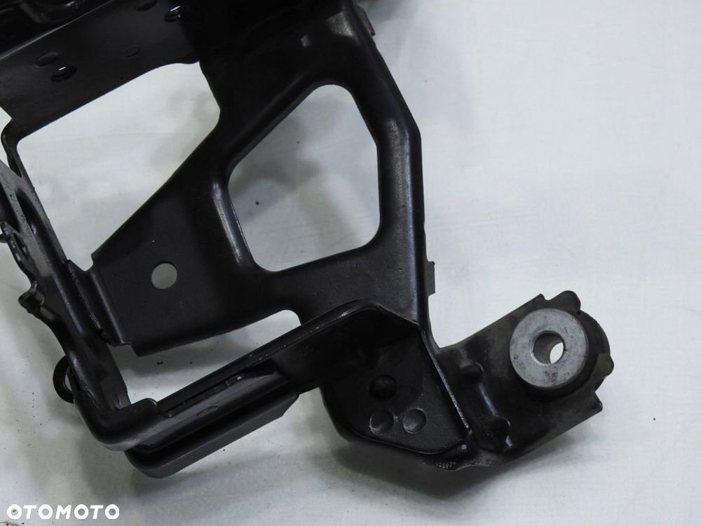 UCHWYT MOCOWANIE POMPY ABS OPEL ZAFIRA B - 3