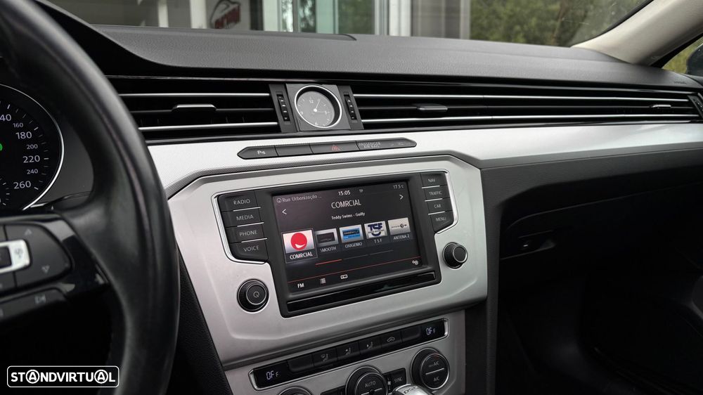 VW Passat Variant 2.0 TDi Highline DSG - 13