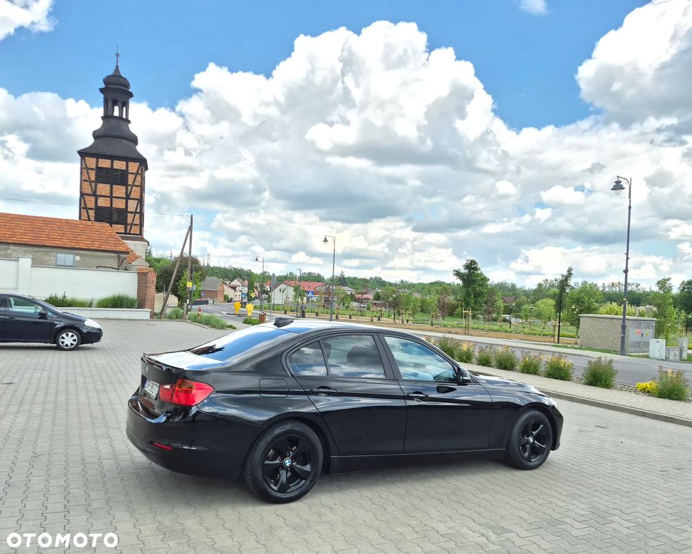 BMW Seria 3 320d Efficient Dynamics Edition Blue Perf Luxury Line - 5