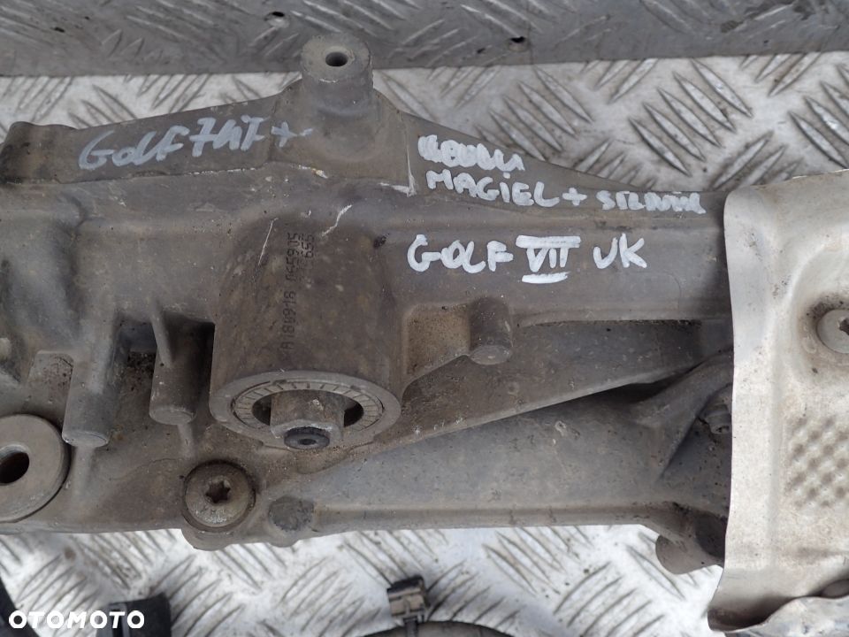 MAGLOWNICA VW GOLF VII WERSJA UK ANGLIK 5Q0909144AA 5Q0909644  RADOM - 3