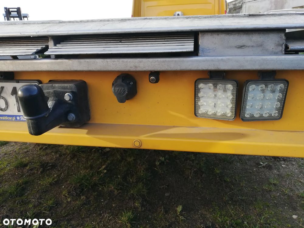 Mercedes-Benz Sprinter 319 - 7