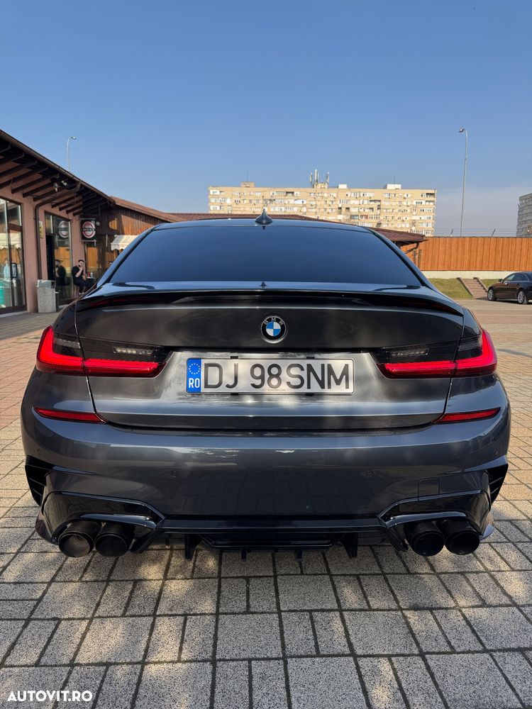 BMW Seria 3 330i AT M Sport - 3