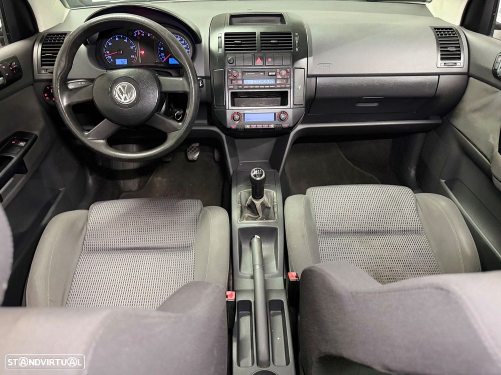 VW Polo 1.4 16V Highline ACA - 16