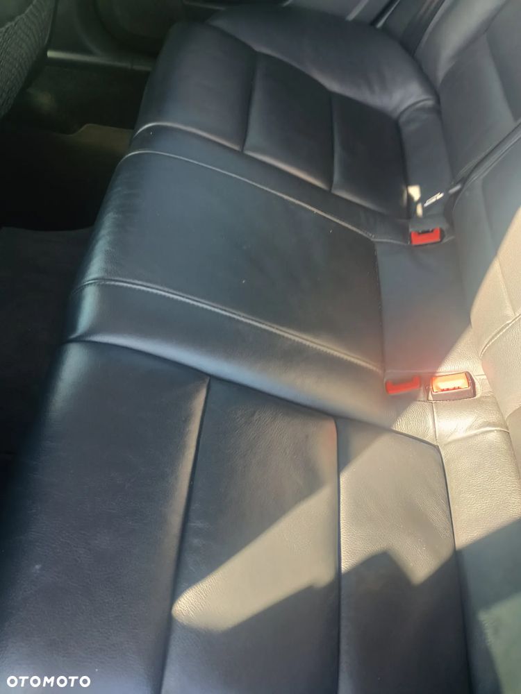 Audi A6 Avant 2.0 TDI - 13