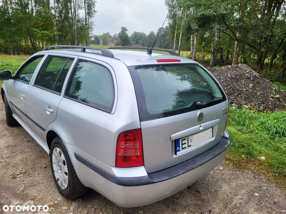 Skoda Octavia 1.6 Tour - 6