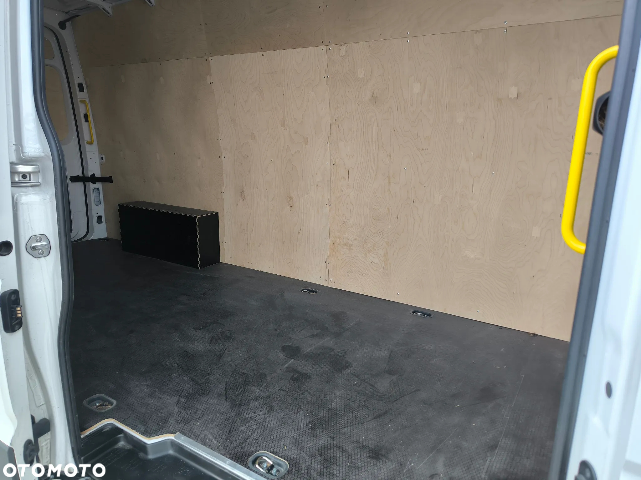 Volkswagen Crafter Furgon L4H3 / 2.0 TDI 140 KM / 4490 mm / Wysoki dach - 21