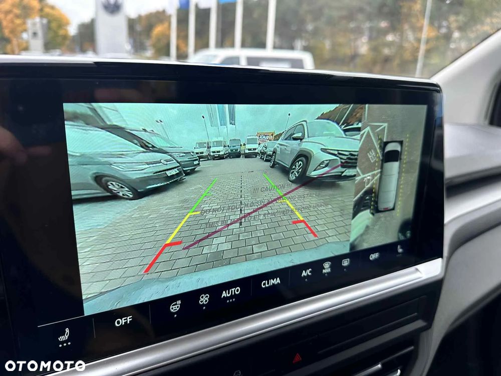 Volkswagen Caravelle 2.0 TDI L2 Life - 26