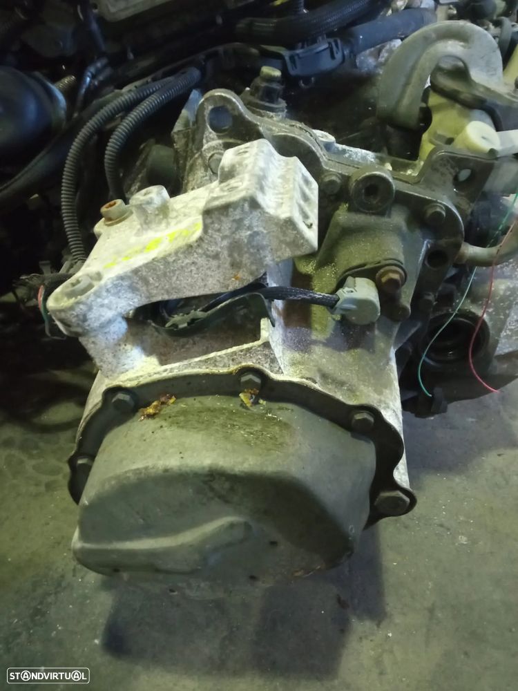 Caixas de velocidades Peugeot 2008 1.6HDi REF: 20DP32 - 4