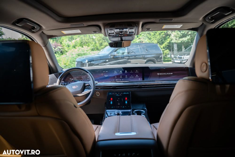 Cadillac Escalade - 37