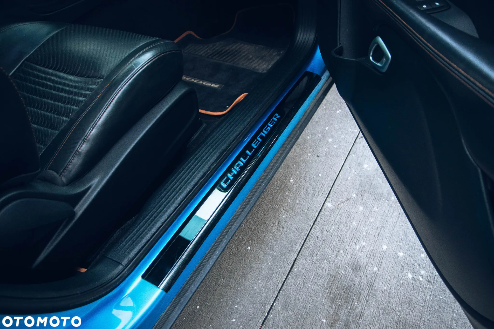 Dodge Challenger Automatik R/T Plus Shaker - 24