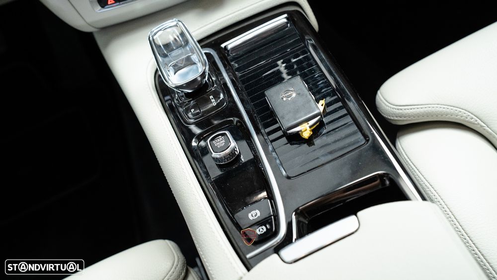 Volvo V90 2.0 T6 PHEV Inscription AWD - 37