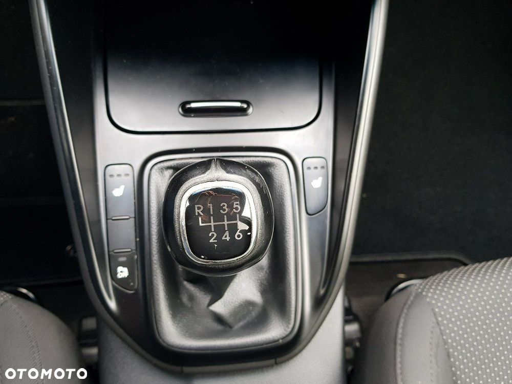 Kia Carens 1.7 CRDi Vision - 20