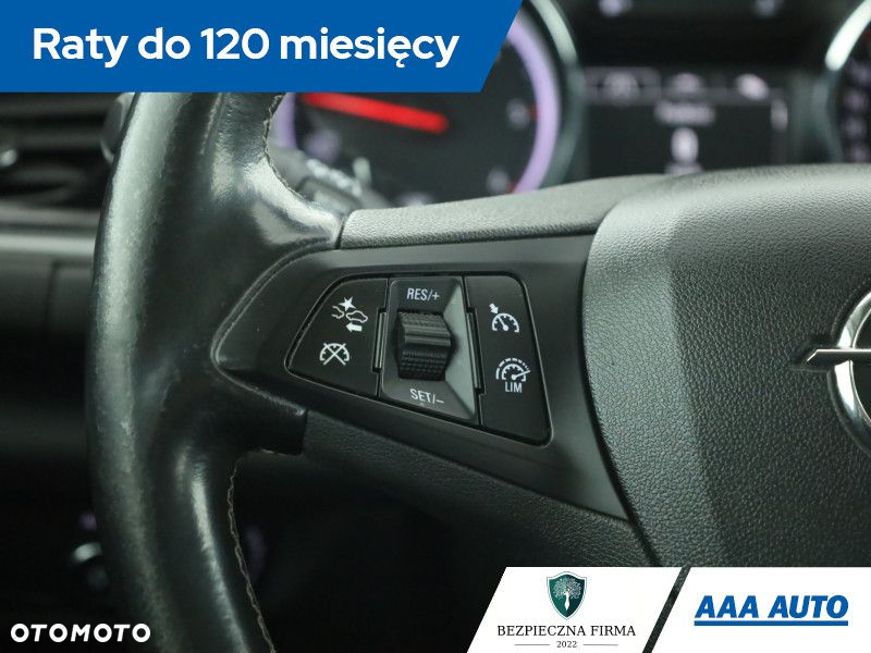 Opel Insignia - 15