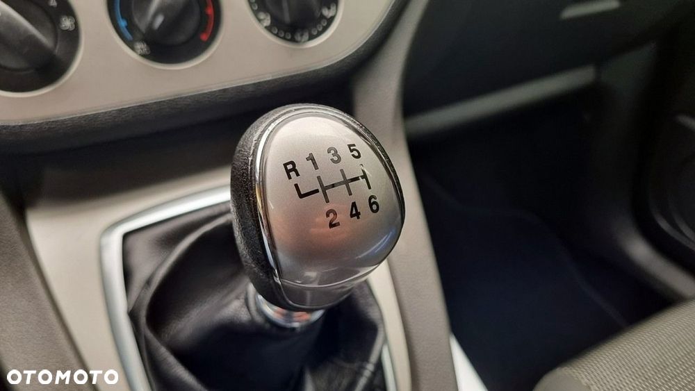Ford Kuga - 15