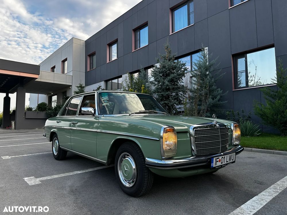Mercedes-Benz W115 - 1