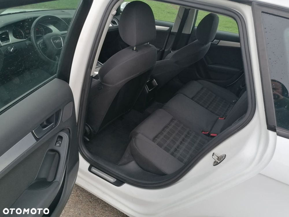 Audi A4 Avant 2.0 TDI DPF Ambition - 11