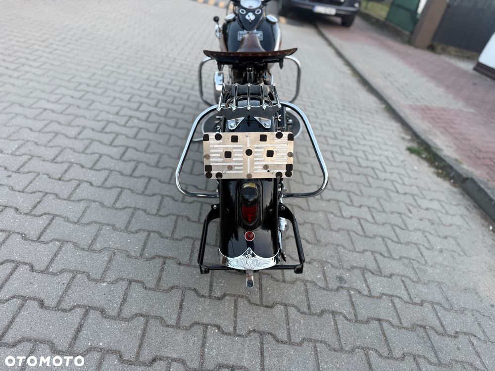 Harley-Davidson WL - 18