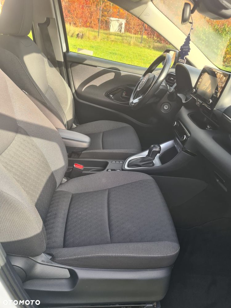 Toyota Yaris Hybrid 1.5 Selection Elegant - 13