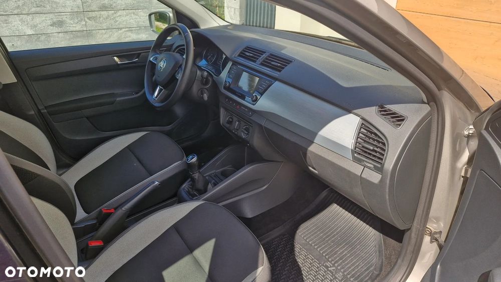 Skoda Fabia 1.0 Ambition - 26