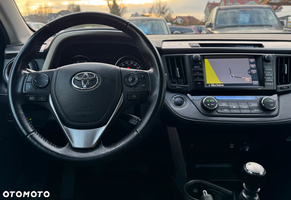 Toyota RAV4 - 13