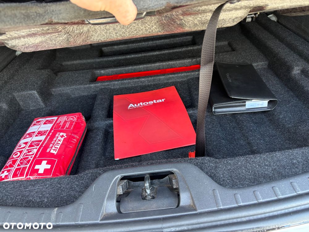 Volvo V60 T4 Geartronic Powershift Momentum - 23