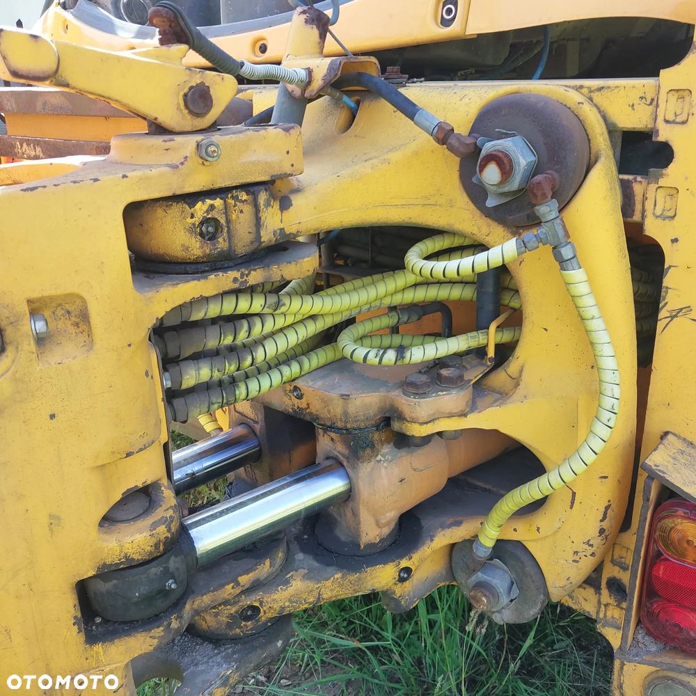 JCB 3CX - 9