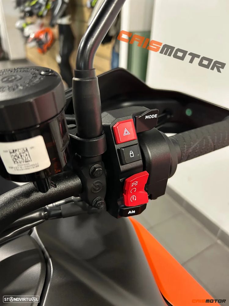KTM 1390 Super Adventure S Evo - 5