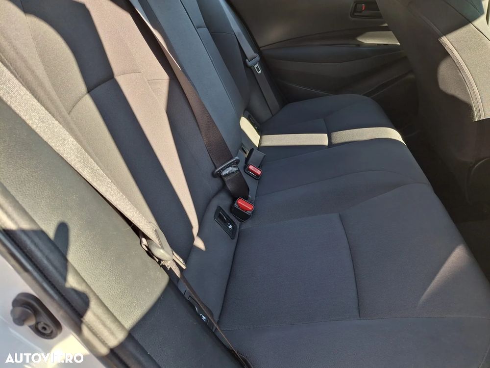 Toyota Corolla 1.8 HSD Eco - 21