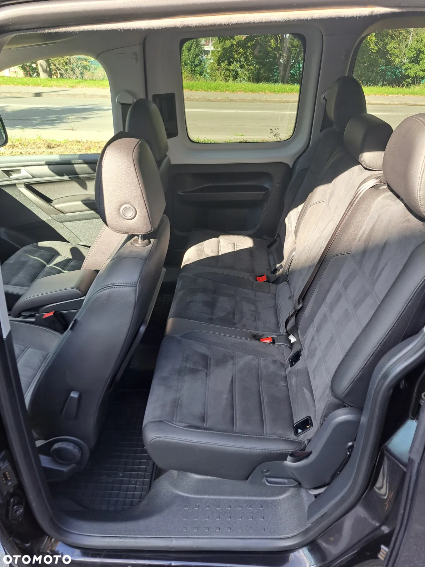 Volkswagen Caddy 2.0 TDI (7-Si.) DSG 4MOTION Maxi Highline - 6