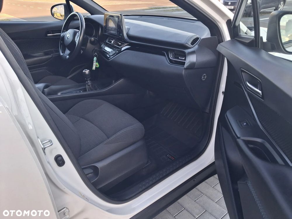 Toyota C-HR 1.2 T GPF Premium - 10